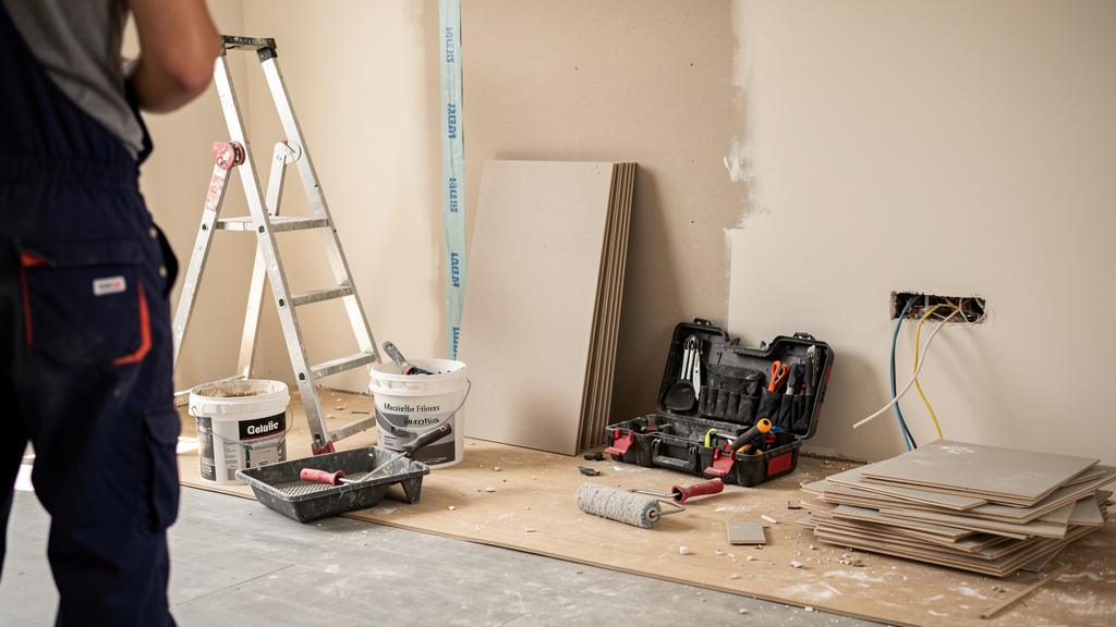 Que faire si votre artisan arrête le chantier ?